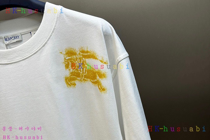 NEW 버버리 반팔티 신상  B 674407