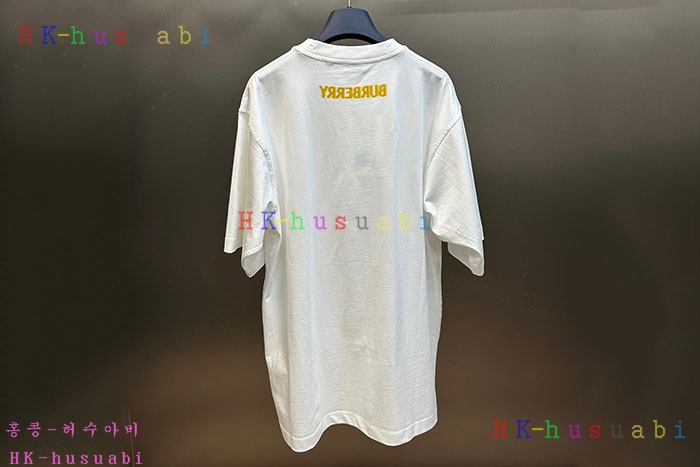 NEW 버버리 반팔티 신상  B 674407