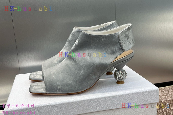 NEW 디올 신발 신상 DR 188570