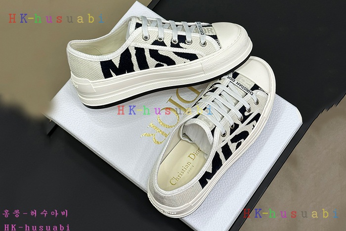 NEW 디올 신발 신상 DR 429901