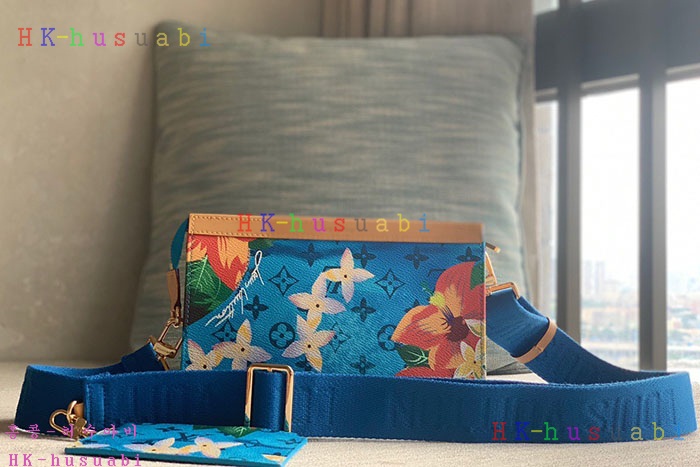 ★미러급★루이비통 Gaston Wearable Wallet M83466-4