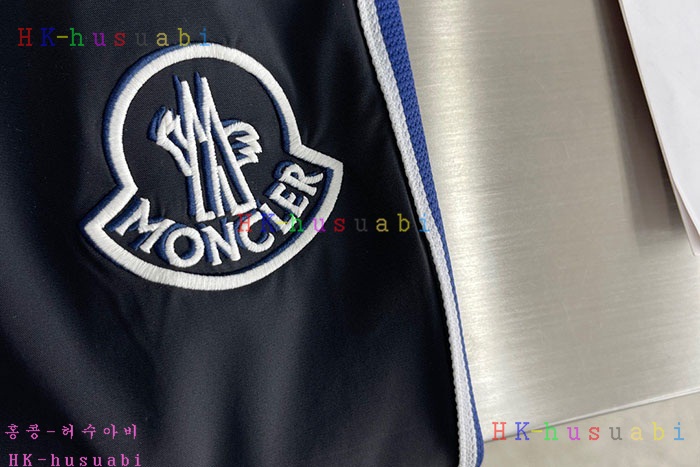 NEW 몽클레어 반바지 신상 M 995046