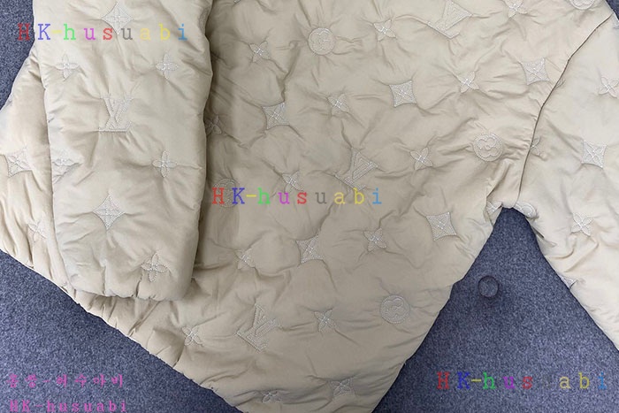 NEW 루이비통 패딩 신상 LV 988018