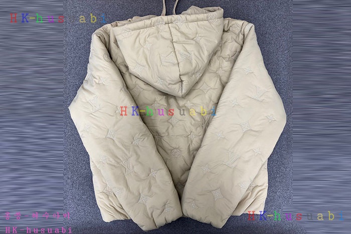 NEW 루이비통 패딩 신상 LV 988018