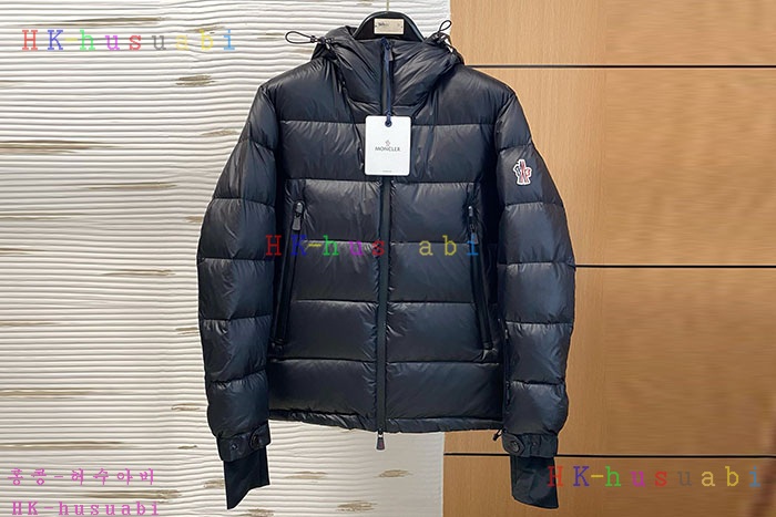 NEW 몽클레어 패딩 신상 M 3804019