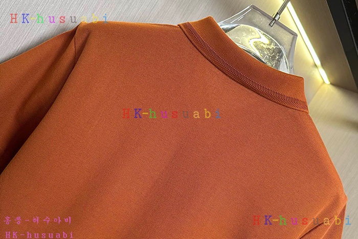 NEW 프라다 반팔티 신상 P 1478884