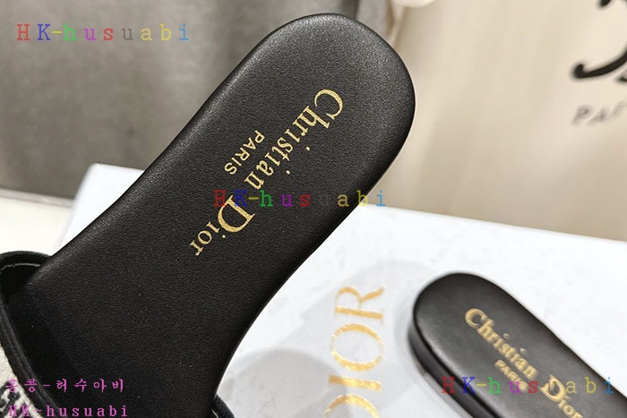 NEW 디올 샌들 신상 DR 8255814