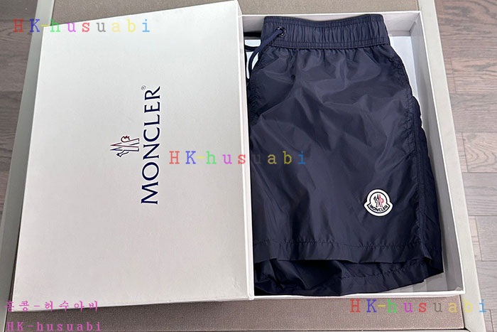 NEW 몽클레어 반바지 신상 M 8250117