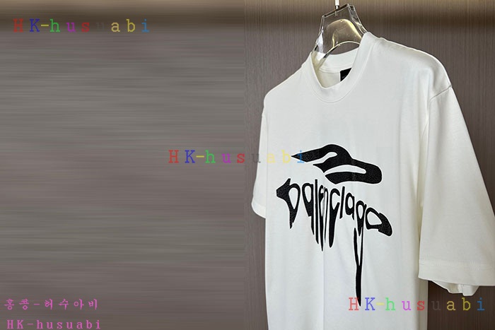 NEW 발렌시아가 반팔티 신상 B 1750406
