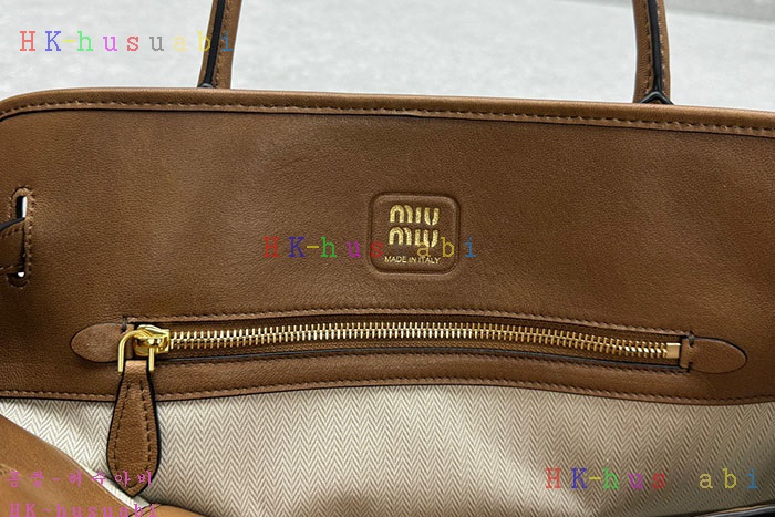 �ڹ̷��ޡڹ̿�̿� ���� ���� �ƹ�ٸ� �� 5BG310-4