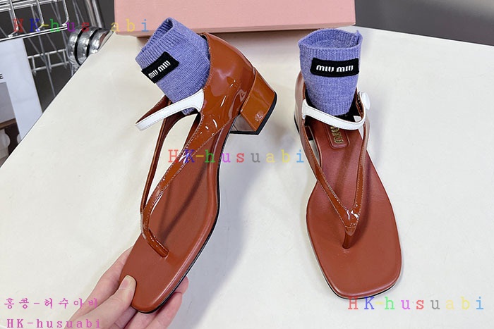 NEW 미우미우 신발 신상 M 1669012