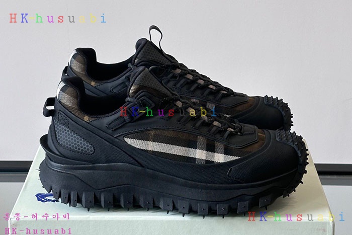 NEW 버버리 스니커즈 신상 B 1150040