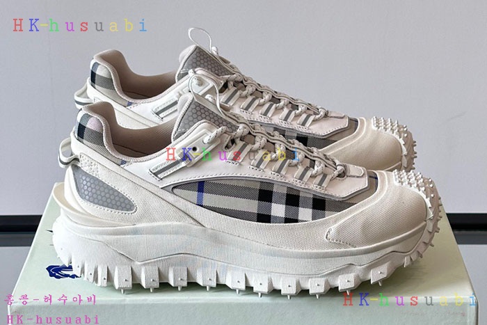 NEW 버버리 스니커즈 신상 B 1150042