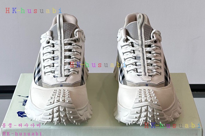 NEW 버버리 스니커즈 신상 B 1150042