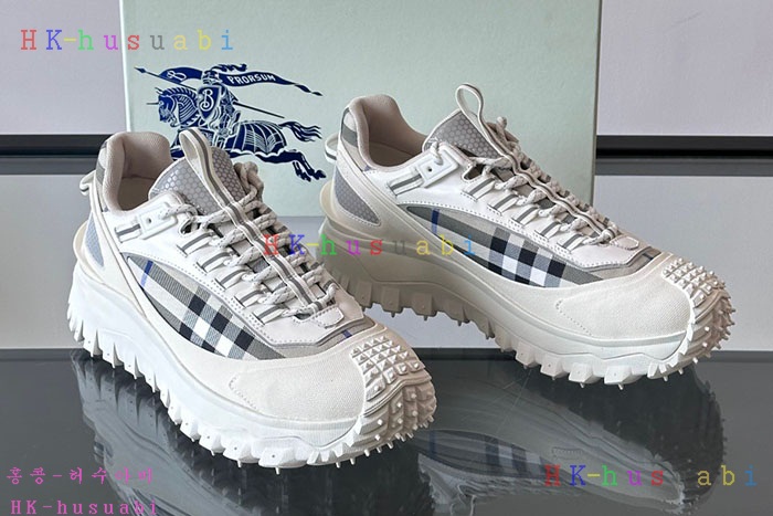 NEW 버버리 스니커즈 신상 B 1150042