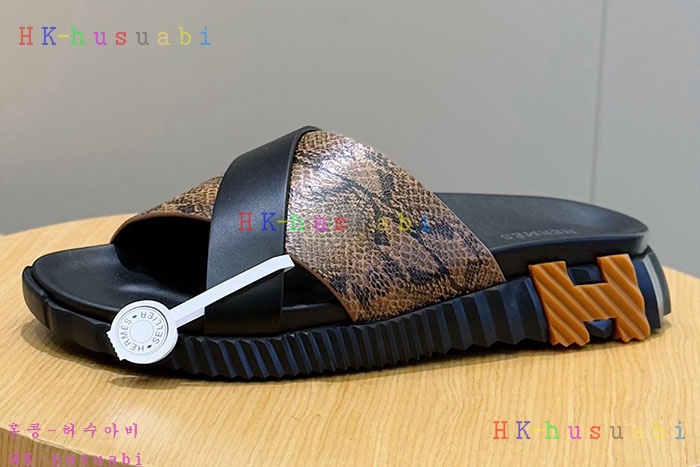 NEW 에르메스 샌들 신상 H 4585810