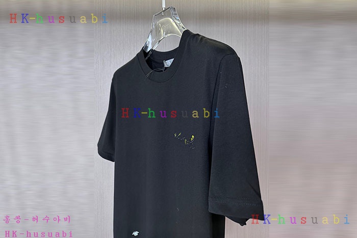 NEW 디올 반팔티 신상 DR 6658006