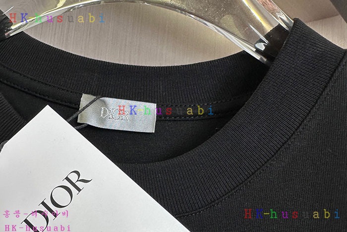NEW 디올 반팔티 신상 DR 6658006