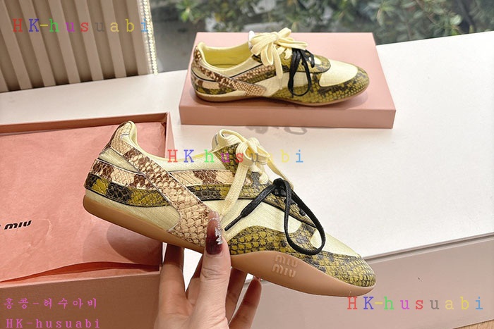 NEW 미우미우 신발 신상 MU 5585571
