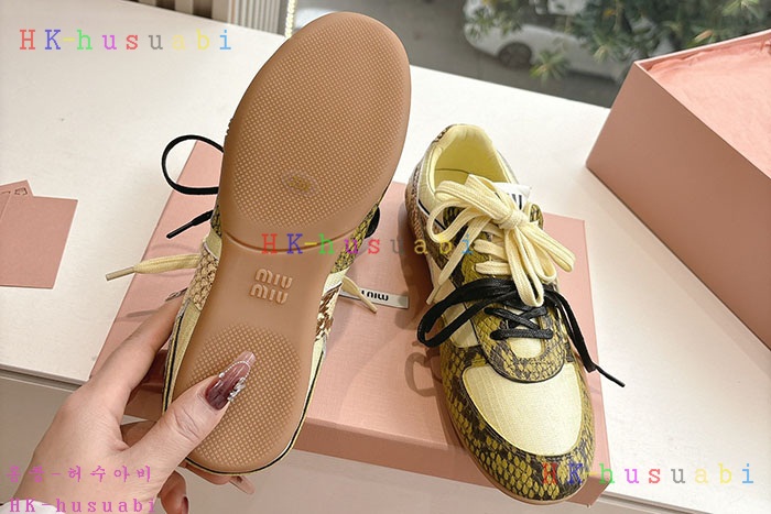 NEW 미우미우 신발 신상 MU 5585571