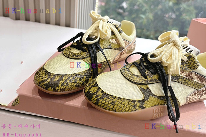 NEW 미우미우 신발 신상 MU 5585571