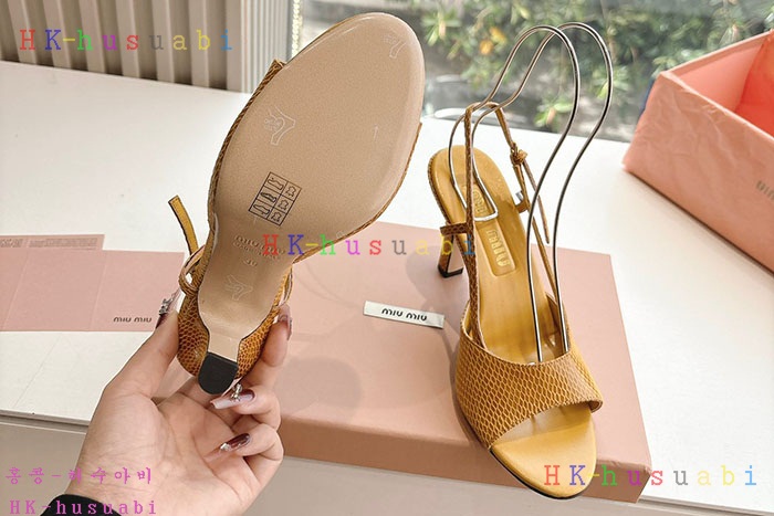 NEW 미우미우 신발 신상 MU 55899503