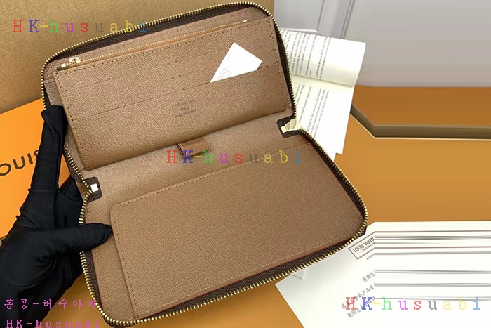 ̺ -M60002-3