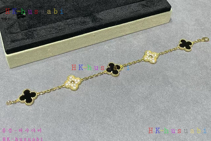 NEW Ŭ    Ż V 671126