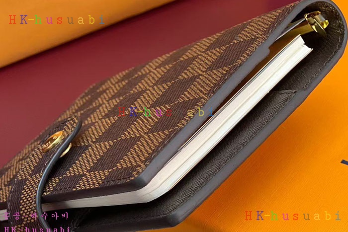 �ڹ̷��ޡڷ��̺��� ������ ���̾ R20700