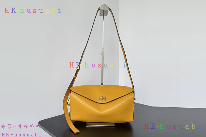 �ڹ̷��ޡڹ߷��þư� �� �� ����� �̵�� Ŀ��   8681022